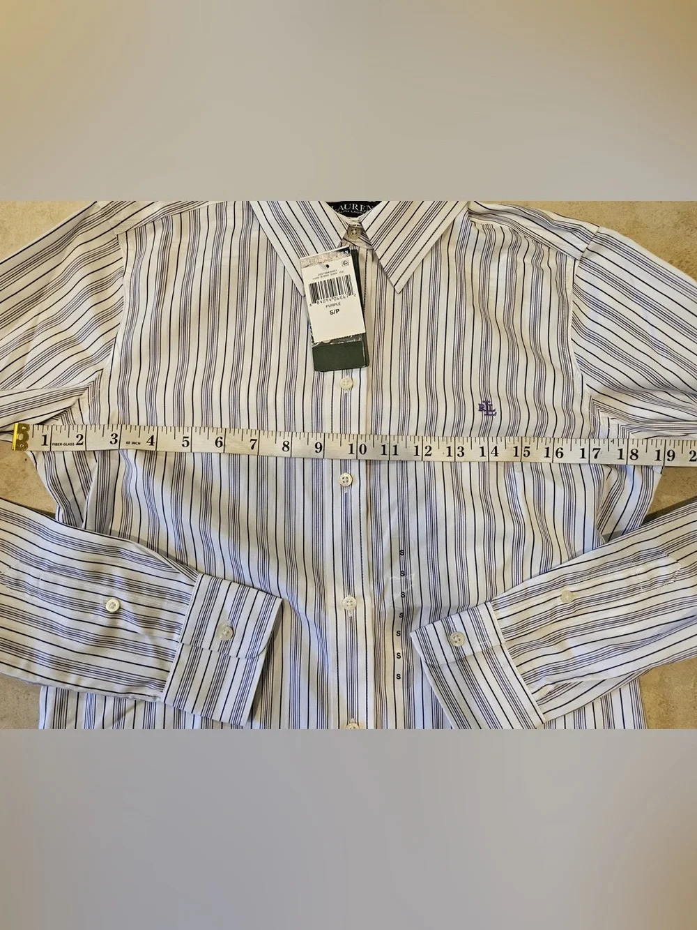 Ralph Lauren Broadcloth Button up Shirt - Picture 7 of 8
